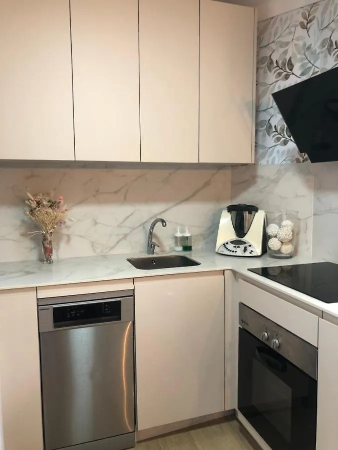 Habitacion Con Smart Tv En Piso Compartido Con Bano Privado O Compartido Malaga Sol Spanyolország