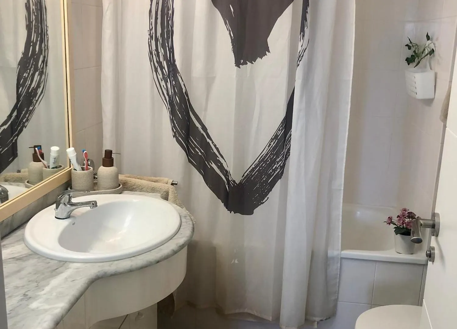 Homestay szállás Habitacion Con Smart Tv En Piso Compartido Con Bano Privado O Compartido Malaga Sol